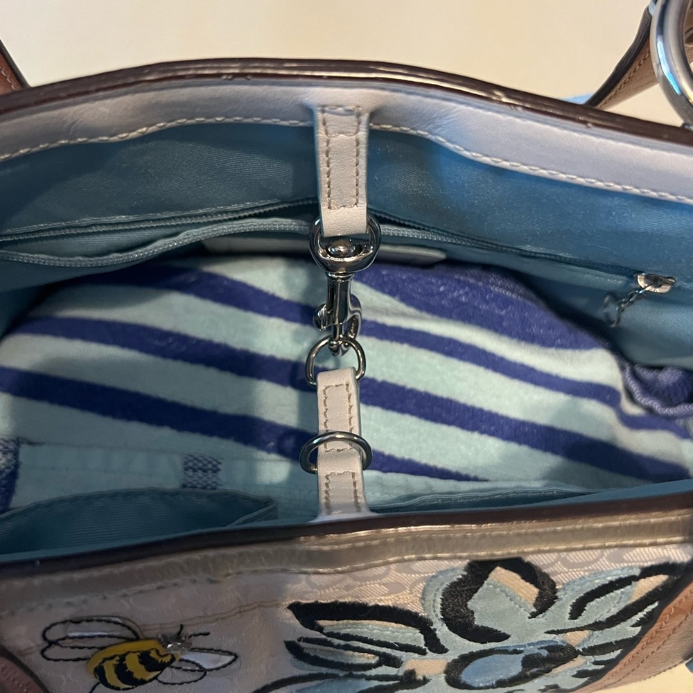 Coach Vintage Limited Edition Floral Bumblebee Signature Tote Bag/Wristlet Set - Picture 6 of 16